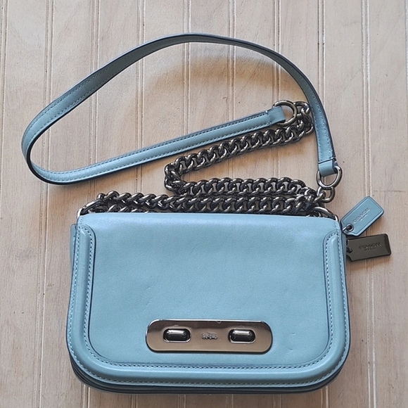 Coach Swagger 20 Crossbody Shoulder Bag Light Blue Leather Chain Strap Trendy - Picture 1 of 16